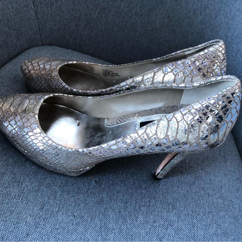 White House Black Market Shoes Heels - Picture 5 of 12